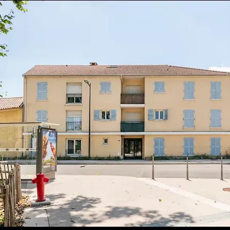 Apartment Cocon Lyonnais Avec Parking Proche Eurexpo & Groupama Stadium